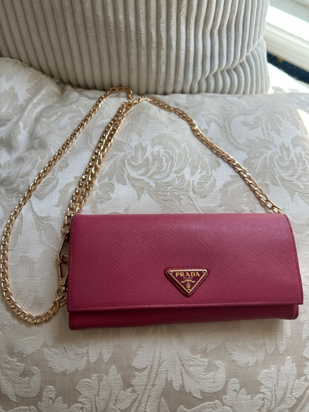 7027. Authentic Prada Pink Saffiano Removable Chain Crossbody Wallet.